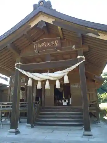 居多神社の本殿