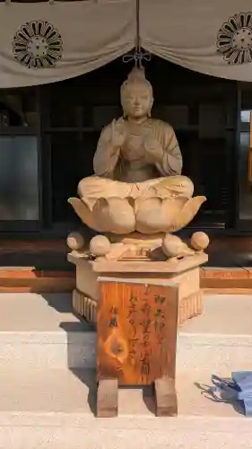 下野薬師寺 (旧 安國寺)の{uncategorized: "未分類", other: "その他", undefined: "問題あり", building: "その他建物", grave: "お墓", sacred_gate: "鳥居", guardian: "狛犬", statue: "像", buddha: "仏像", history: "歴史", nature: "自然", garden: "庭園", animal: "動物", pagoda: "塔", temizu: "手水舎", mountain_gate: "山門・神門", sanctuary: "本殿・本堂", subordinate: "末社・摂社", art: "芸術", scenery: "景色", jizo: "地蔵", ema: "絵馬", goshuin: "御朱印", omikuji: "おみくじ", items: "授与品その他", amulet: "お守り", goshuincho: "御朱印帳", eats: "食事", festival: "お祭り", votive_dance: "神楽", shichigosan: "七五三参", wedding: "結婚式", experience: "体験その他", initially: "初詣", around: "周辺", anti_infection: "感染症対策"}