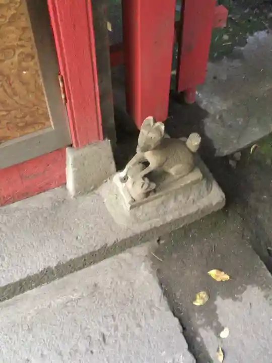銀杏岡八幡神社の狛犬