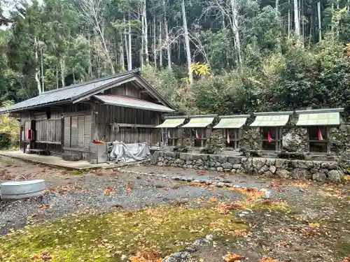 日吉神社の末社