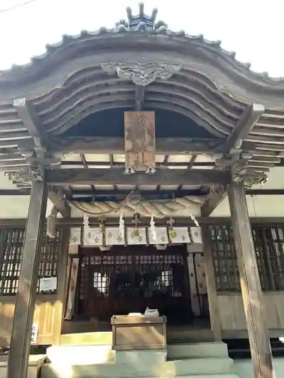 萩岡神社の本殿