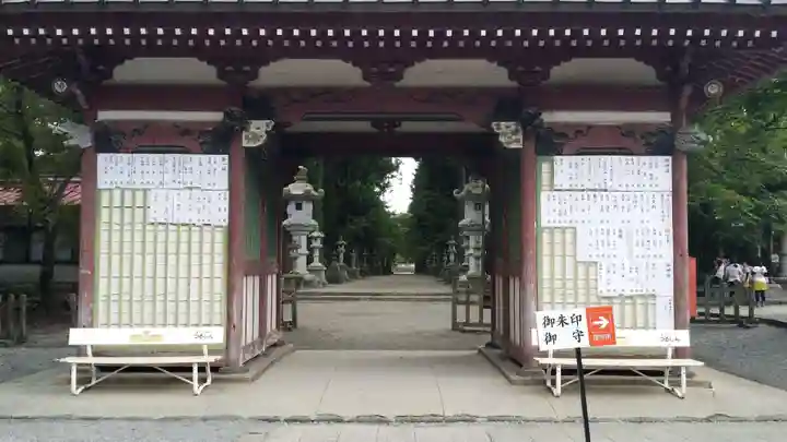 冨士御室浅間神社の山門・神門
