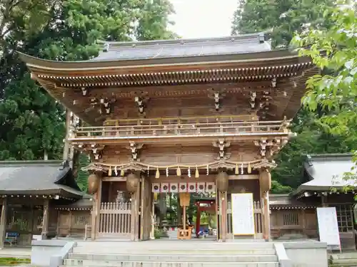 伊佐須美神社の山門