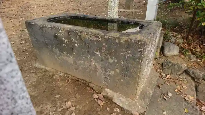 根山神社の手水舎