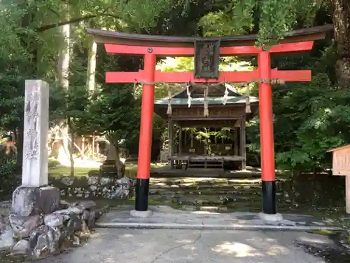 岩戸落葉神社の鳥居