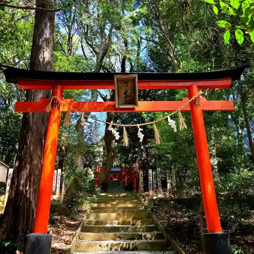 二川伏見稲荷の鳥居