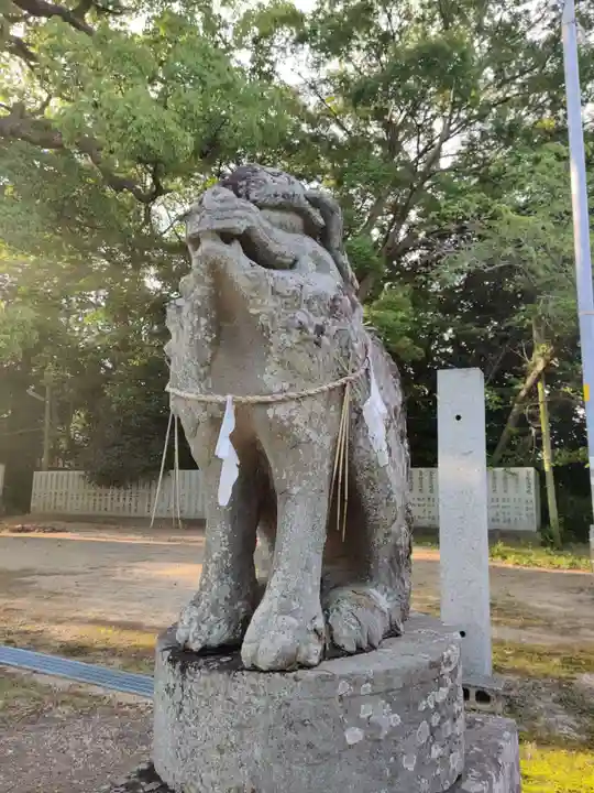 八幡神社の狛犬