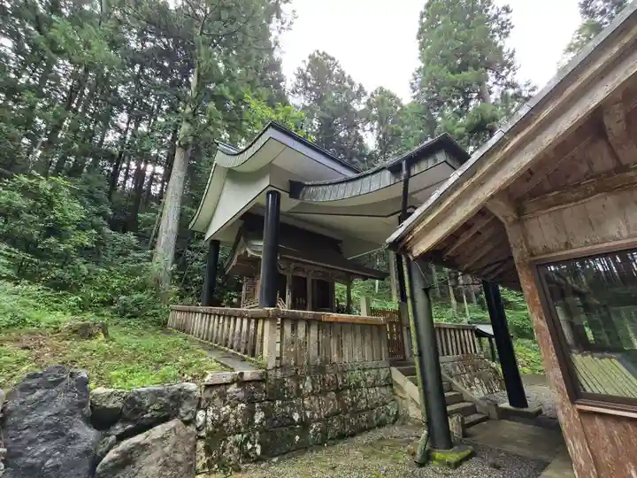 根道神社(岐阜県)