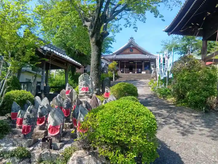 佛眼院の{uncategorized: "未分類", other: "その他", undefined: "問題あり", building: "その他建物", grave: "お墓", sacred_gate: "鳥居", guardian: "狛犬", statue: "像", buddha: "仏像", history: "歴史", nature: "自然", garden: "庭園", animal: "動物", pagoda: "塔", temizu: "手水舎", mountain_gate: "山門・神門", sanctuary: "本殿・本堂", subordinate: "末社・摂社", art: "芸術", scenery: "景色", jizo: "地蔵", ema: "絵馬", goshuin: "御朱印", omikuji: "おみくじ", items: "授与品その他", amulet: "お守り", goshuincho: "御朱印帳", eats: "食事", festival: "お祭り", votive_dance: "神楽", shichigosan: "七五三参", wedding: "結婚式", experience: "体験その他", initially: "初詣", around: "周辺", anti_infection: "感染症対策"}