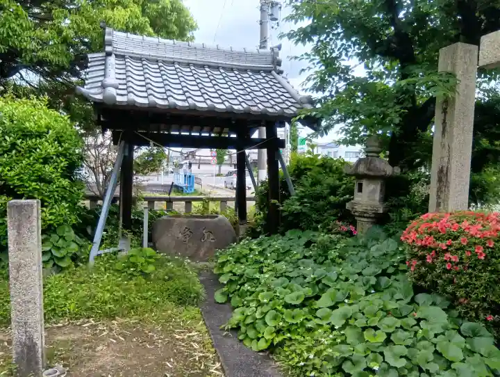片田神社の{uncategorized: "未分類", other: "その他", undefined: "問題あり", building: "その他建物", grave: "お墓", sacred_gate: "鳥居", guardian: "狛犬", statue: "像", buddha: "仏像", history: "歴史", nature: "自然", garden: "庭園", animal: "動物", pagoda: "塔", temizu: "手水舎", mountain_gate: "山門・神門", sanctuary: "本殿・本堂", subordinate: "末社・摂社", art: "芸術", scenery: "景色", jizo: "地蔵", ema: "絵馬", goshuin: "御朱印", omikuji: "おみくじ", items: "授与品その他", amulet: "お守り", goshuincho: "御朱印帳", eats: "食事", festival: "お祭り", votive_dance: "神楽", shichigosan: "七五三参", wedding: "結婚式", experience: "体験その他", initially: "初詣", around: "周辺", anti_infection: "感染症対策"}