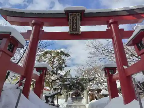 彌彦神社　(伊夜日子神社)の鳥居