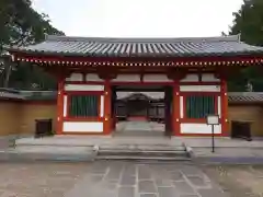 龍興寺の山門