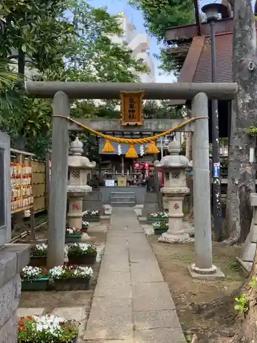 高円寺氷川神社の鳥居