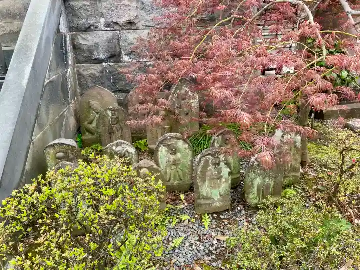 西雲寺の{uncategorized: "未分類", other: "その他", undefined: "問題あり", building: "その他建物", grave: "お墓", sacred_gate: "鳥居", guardian: "狛犬", statue: "像", buddha: "仏像", history: "歴史", nature: "自然", garden: "庭園", animal: "動物", pagoda: "塔", temizu: "手水舎", mountain_gate: "山門・神門", sanctuary: "本殿・本堂", subordinate: "末社・摂社", art: "芸術", scenery: "景色", jizo: "地蔵", ema: "絵馬", goshuin: "御朱印", omikuji: "おみくじ", items: "授与品その他", amulet: "お守り", goshuincho: "御朱印帳", eats: "食事", festival: "お祭り", votive_dance: "神楽", shichigosan: "七五三参", wedding: "結婚式", experience: "体験その他", initially: "初詣", around: "周辺", anti_infection: "感染症対策"}