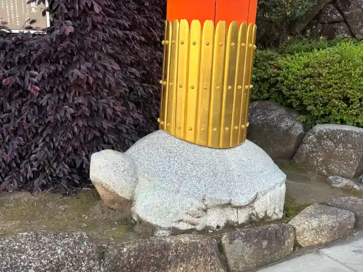 穴八幡宮の{uncategorized: "未分類", other: "その他", undefined: "問題あり", building: "その他建物", grave: "お墓", sacred_gate: "鳥居", guardian: "狛犬", statue: "像", buddha: "仏像", history: "歴史", nature: "自然", garden: "庭園", animal: "動物", pagoda: "塔", temizu: "手水舎", mountain_gate: "山門・神門", sanctuary: "本殿・本堂", subordinate: "末社・摂社", art: "芸術", scenery: "景色", jizo: "地蔵", ema: "絵馬", goshuin: "御朱印", omikuji: "おみくじ", items: "授与品その他", amulet: "お守り", goshuincho: "御朱印帳", eats: "食事", festival: "お祭り", votive_dance: "神楽", shichigosan: "七五三参", wedding: "結婚式", experience: "体験その他", initially: "初詣", around: "周辺", anti_infection: "感染症対策"}