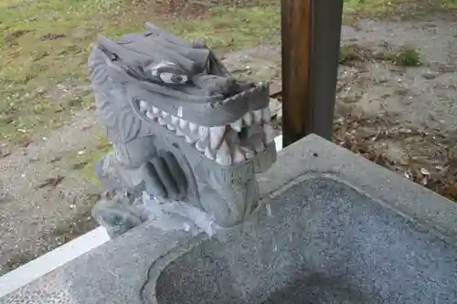 石田神社の手水舎