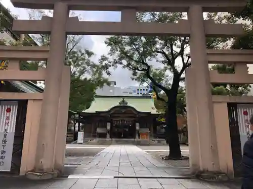 坐摩神社の鳥居