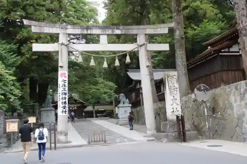 諏訪大社下社春宮の鳥居