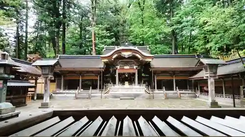 諏訪大社の本殿・本堂