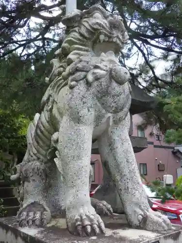 越中白山総社の狛犬