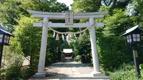 星川杉山神社の鳥居