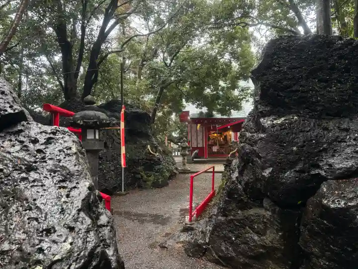 稲荷神社の{uncategorized: "未分類", other: "その他", undefined: "問題あり", building: "その他建物", grave: "お墓", sacred_gate: "鳥居", guardian: "狛犬", statue: "像", buddha: "仏像", history: "歴史", nature: "自然", garden: "庭園", animal: "動物", pagoda: "塔", temizu: "手水舎", mountain_gate: "山門・神門", sanctuary: "本殿・本堂", subordinate: "末社・摂社", art: "芸術", scenery: "景色", jizo: "地蔵", ema: "絵馬", goshuin: "御朱印", omikuji: "おみくじ", items: "授与品その他", amulet: "お守り", goshuincho: "御朱印帳", eats: "食事", festival: "お祭り", votive_dance: "神楽", shichigosan: "七五三参", wedding: "結婚式", experience: "体験その他", initially: "初詣", around: "周辺", anti_infection: "感染症対策"}