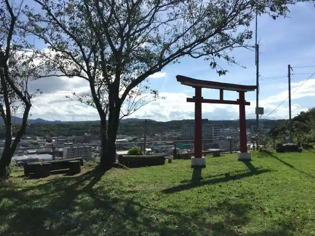 新川稲荷神社の鳥居