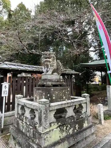 伊豆神社の狛犬