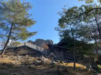 高岳神社の{uncategorized: "未分類", other: "その他", undefined: "問題あり", building: "その他建物", grave: "お墓", sacred_gate: "鳥居", guardian: "狛犬", statue: "像", buddha: "仏像", history: "歴史", nature: "自然", garden: "庭園", animal: "動物", pagoda: "塔", temizu: "手水舎", mountain_gate: "山門・神門", sanctuary: "本殿・本堂", subordinate: "末社・摂社", art: "芸術", scenery: "景色", jizo: "地蔵", ema: "絵馬", goshuin: "御朱印", omikuji: "おみくじ", items: "授与品その他", amulet: "お守り", goshuincho: "御朱印帳", eats: "食事", festival: "お祭り", votive_dance: "神楽", shichigosan: "七五三参", wedding: "結婚式", experience: "体験その他", initially: "初詣", around: "周辺", anti_infection: "感染症対策"}