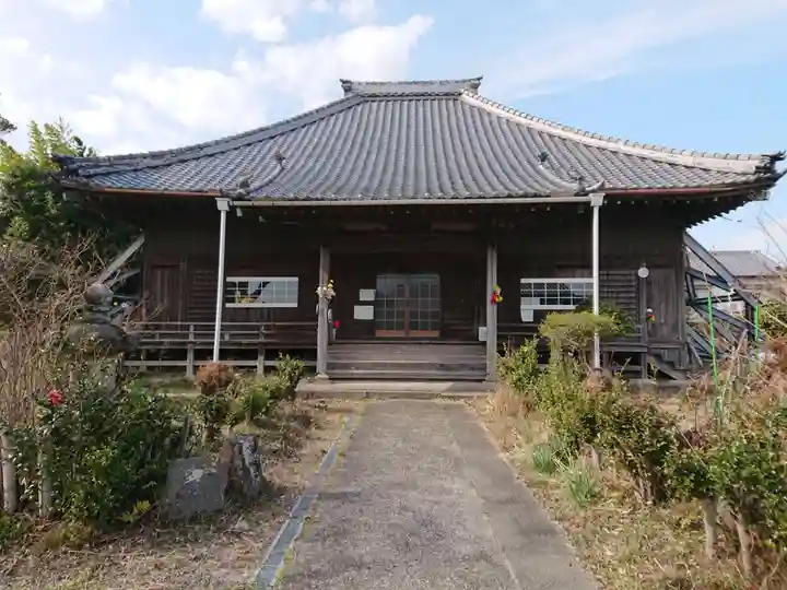 円超寺(本多あっちゃん寺)の本殿・本堂