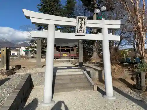 巨摩神社の鳥居