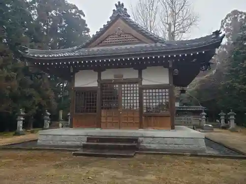 屯倉神社の建物その他