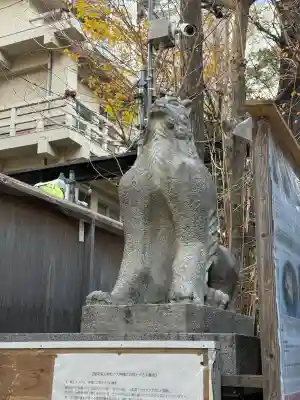 稲荷鬼王神社の{uncategorized: "未分類", other: "その他", undefined: "問題あり", building: "その他建物", grave: "お墓", sacred_gate: "鳥居", guardian: "狛犬", statue: "像", buddha: "仏像", history: "歴史", nature: "自然", garden: "庭園", animal: "動物", pagoda: "塔", temizu: "手水舎", mountain_gate: "山門・神門", sanctuary: "本殿・本堂", subordinate: "末社・摂社", art: "芸術", scenery: "景色", jizo: "地蔵", ema: "絵馬", goshuin: "御朱印", omikuji: "おみくじ", items: "授与品その他", amulet: "お守り", goshuincho: "御朱印帳", eats: "食事", festival: "お祭り", votive_dance: "神楽", shichigosan: "七五三参", wedding: "結婚式", experience: "体験その他", initially: "初詣", around: "周辺", anti_infection: "感染症対策"}