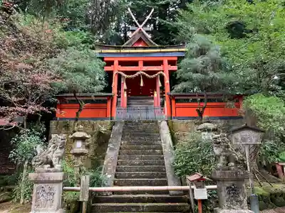 夜支布山口神社の末社・摂社