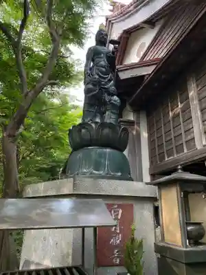 長谷山観音院の像