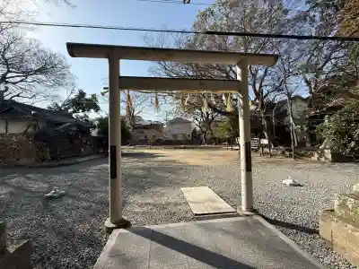 大屋都姫神社の{uncategorized: "未分類", other: "その他", undefined: "問題あり", building: "その他建物", grave: "お墓", sacred_gate: "鳥居", guardian: "狛犬", statue: "像", buddha: "仏像", history: "歴史", nature: "自然", garden: "庭園", animal: "動物", pagoda: "塔", temizu: "手水舎", mountain_gate: "山門・神門", sanctuary: "本殿・本堂", subordinate: "末社・摂社", art: "芸術", scenery: "景色", jizo: "地蔵", ema: "絵馬", goshuin: "御朱印", omikuji: "おみくじ", items: "授与品その他", amulet: "お守り", goshuincho: "御朱印帳", eats: "食事", festival: "お祭り", votive_dance: "神楽", shichigosan: "七五三参", wedding: "結婚式", experience: "体験その他", initially: "初詣", around: "周辺", anti_infection: "感染症対策"}