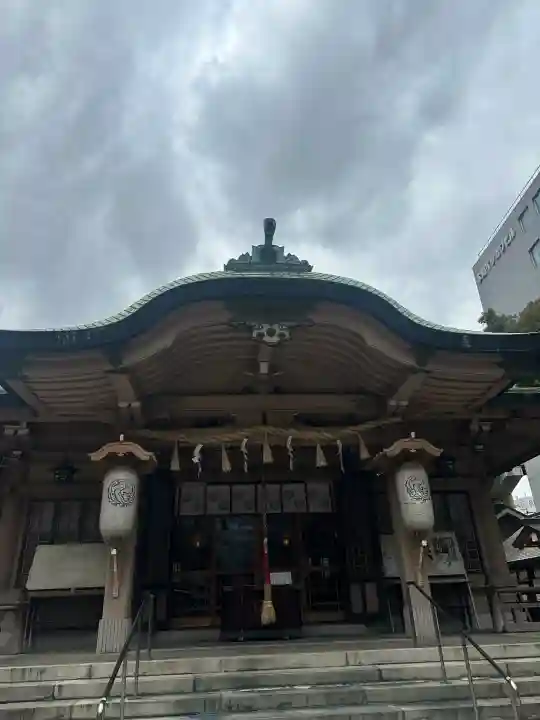坐摩神社の{uncategorized: "未分類", other: "その他", undefined: "問題あり", building: "その他建物", grave: "お墓", sacred_gate: "鳥居", guardian: "狛犬", statue: "像", buddha: "仏像", history: "歴史", nature: "自然", garden: "庭園", animal: "動物", pagoda: "塔", temizu: "手水舎", mountain_gate: "山門・神門", sanctuary: "本殿・本堂", subordinate: "末社・摂社", art: "芸術", scenery: "景色", jizo: "地蔵", ema: "絵馬", goshuin: "御朱印", omikuji: "おみくじ", items: "授与品その他", amulet: "お守り", goshuincho: "御朱印帳", eats: "食事", festival: "お祭り", votive_dance: "神楽", shichigosan: "七五三参", wedding: "結婚式", experience: "体験その他", initially: "初詣", around: "周辺", anti_infection: "感染症対策"}