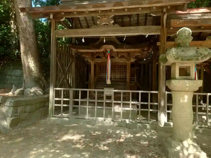 伊居太神社の末社・摂社