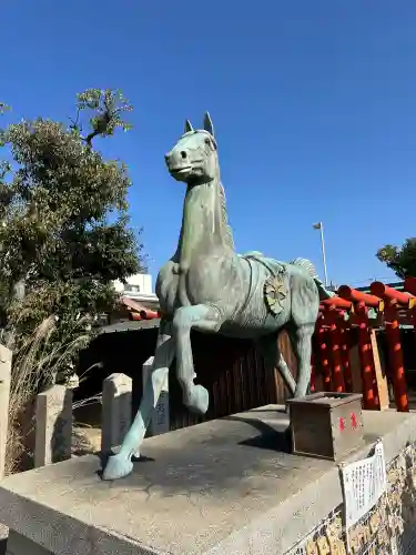 和田神社の{uncategorized: "未分類", other: "その他", undefined: "問題あり", building: "その他建物", grave: "お墓", sacred_gate: "鳥居", guardian: "狛犬", statue: "像", buddha: "仏像", history: "歴史", nature: "自然", garden: "庭園", animal: "動物", pagoda: "塔", temizu: "手水舎", mountain_gate: "山門・神門", sanctuary: "本殿・本堂", subordinate: "末社・摂社", art: "芸術", scenery: "景色", jizo: "地蔵", ema: "絵馬", goshuin: "御朱印", omikuji: "おみくじ", items: "授与品その他", amulet: "お守り", goshuincho: "御朱印帳", eats: "食事", festival: "お祭り", votive_dance: "神楽", shichigosan: "七五三参", wedding: "結婚式", experience: "体験その他", initially: "初詣", around: "周辺", anti_infection: "感染症対策"}