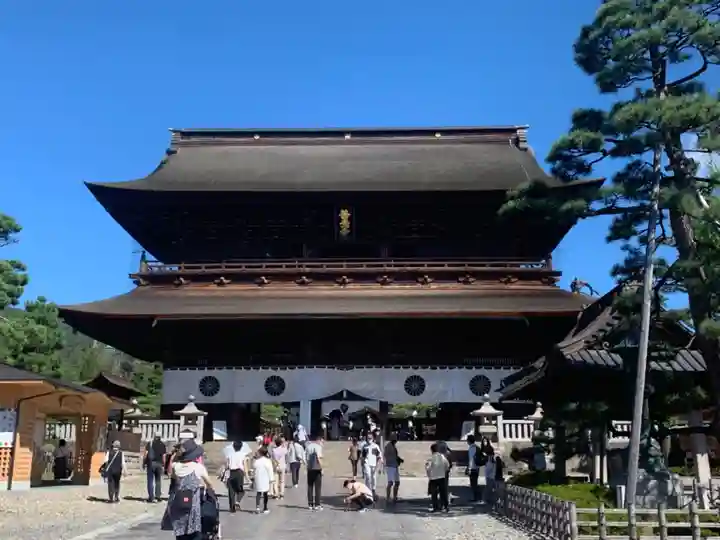 善光寺の山門・神門