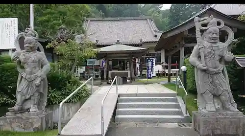 最上寺の像