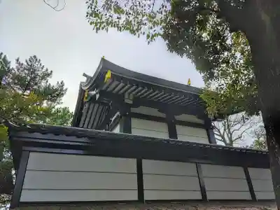 和泉八劔神社の本殿・本堂