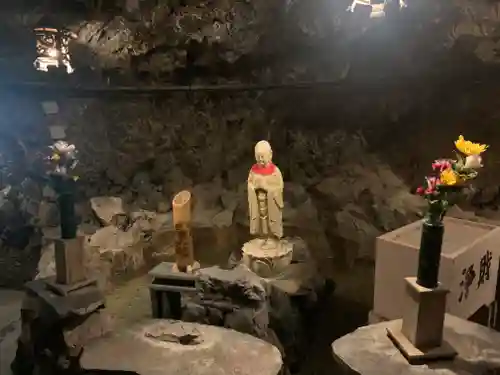 土肥金山 山神社の地蔵