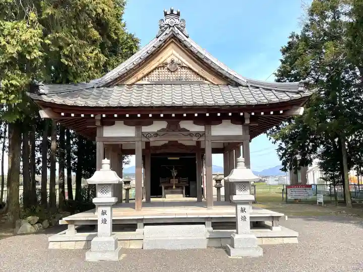 松井神社の本殿・本堂