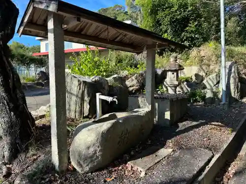 鬼太神社の手水舎