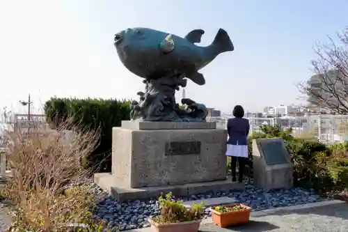 亀山八幡宮の像