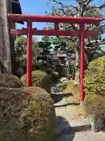 本覚寺の{uncategorized: "未分類", other: "その他", undefined: "問題あり", building: "その他建物", grave: "お墓", sacred_gate: "鳥居", guardian: "狛犬", statue: "像", buddha: "仏像", history: "歴史", nature: "自然", garden: "庭園", animal: "動物", pagoda: "塔", temizu: "手水舎", mountain_gate: "山門・神門", sanctuary: "本殿・本堂", subordinate: "末社・摂社", art: "芸術", scenery: "景色", jizo: "地蔵", ema: "絵馬", goshuin: "御朱印", omikuji: "おみくじ", items: "授与品その他", amulet: "お守り", goshuincho: "御朱印帳", eats: "食事", festival: "お祭り", votive_dance: "神楽", shichigosan: "七五三参", wedding: "結婚式", experience: "体験その他", initially: "初詣", around: "周辺", anti_infection: "感染症対策"}