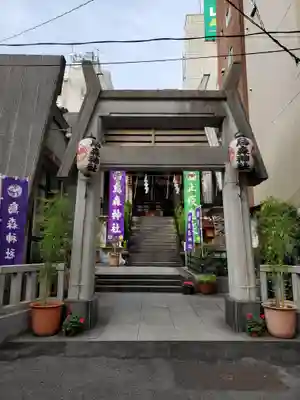 烏森神社の鳥居