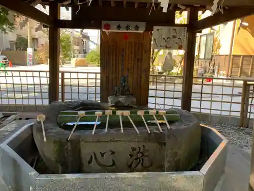 伊奴神社の手水舎