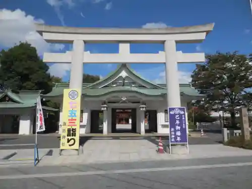 諏訪神社の鳥居